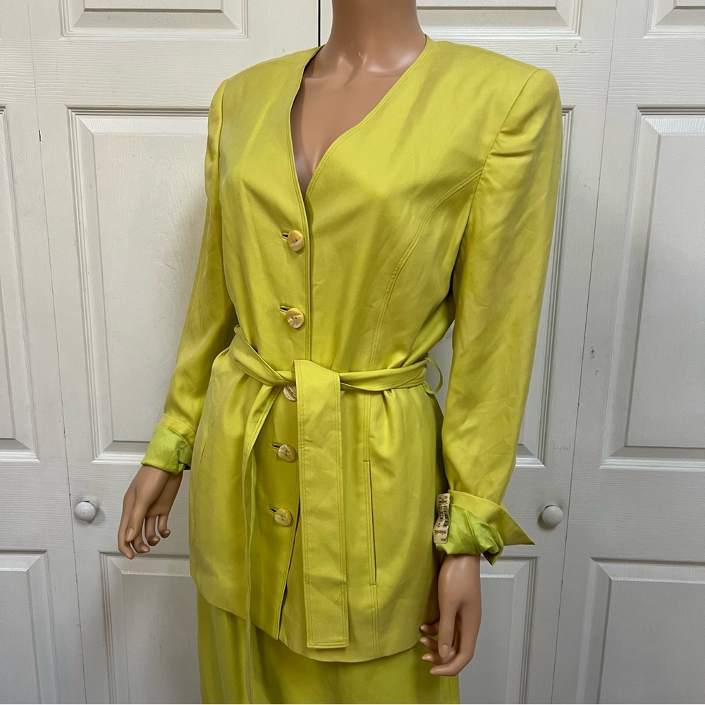 Dana Buchman Lime Green 100% Silk Button-Up Blazer & Skirt Set Belted Sz 12 NWT - Picture 4 of 16
